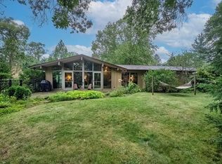 2636 Sample Rd, Allison Park, PA 15101