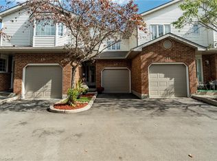 229 Baker St #17, Waterloo, ON N2T2R4