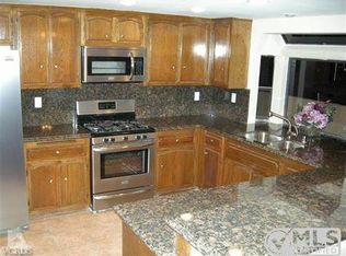 905 Dunes St, Oxnard, CA 93035