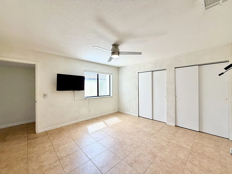 112 Willow Lake Dr — Photo 19
