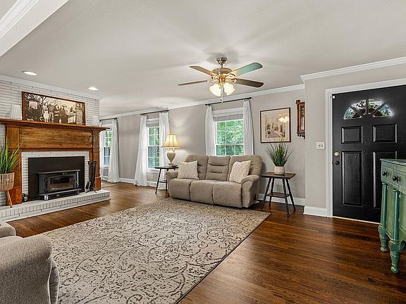 5th image of 116 Woodland Way