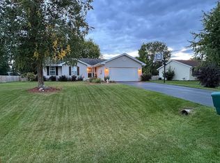 5692 Reidenbach Rd, South Beloit, IL 61080