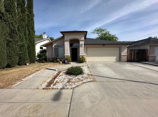 5446 W Morris Ave, Fresno, CA 93722