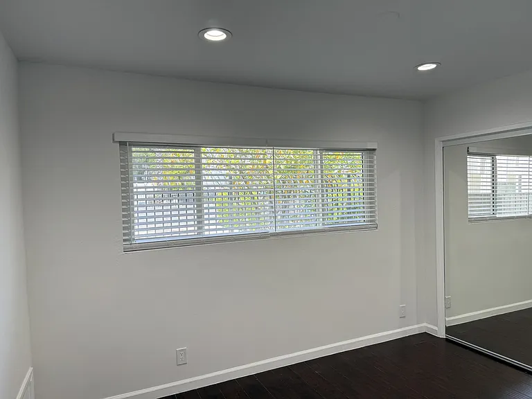 1327 S Saint Andrews Pl #3 — Photo 6