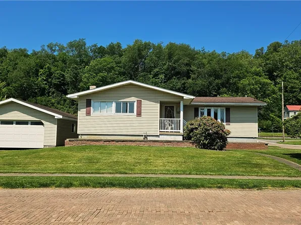 113 Main St, Rayland, OH 43943