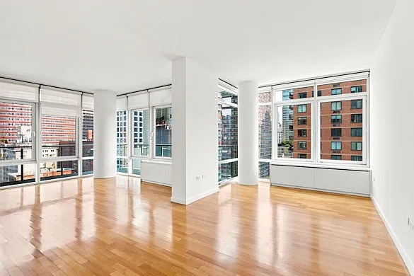 310 E 53rd St #14B — Photo 7