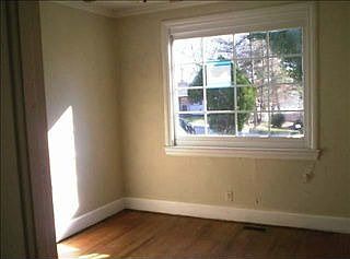5th image of 8 Williams Dr