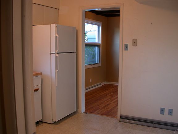 5th image of 179 Ash St Unit D