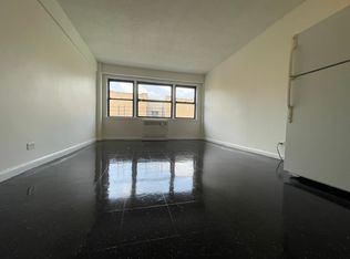 10915 37th Ave APT 10B, Corona, NY 11368