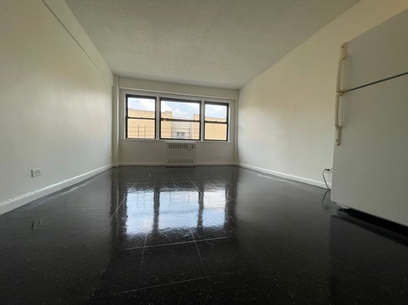 10915 37th Ave APT 10B