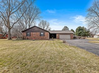 1342 James Dr, Avon, IN 46123