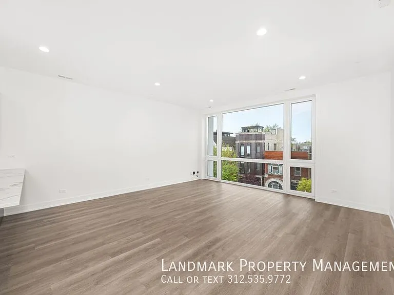 1545 N Artesian Ave #3 — Photo 8