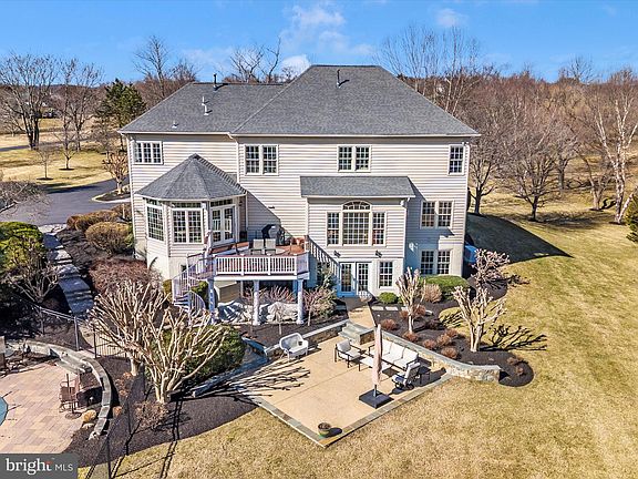 2nd image of 22321 Essex View Dr