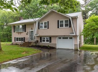 18 Maraglia Rd, Stoughton, MA 02072
