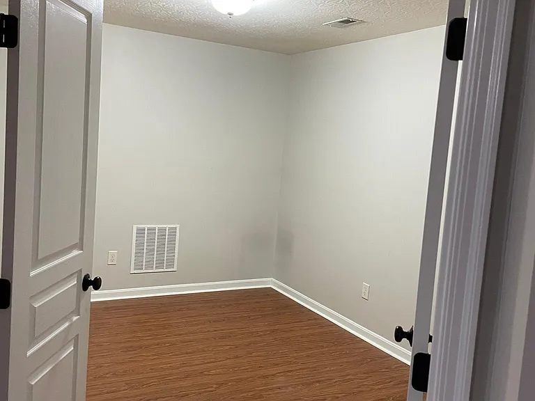 2341 Twelve Oaks Dr — Photo 27