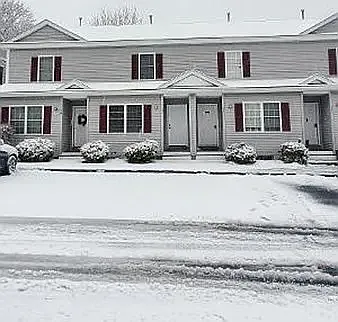 82 Lake St — Photo 4