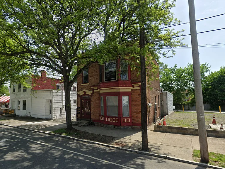 640 3rd Ave — Photo 14