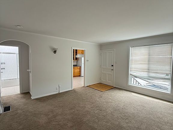 3rd image of 1910 32nd Ave