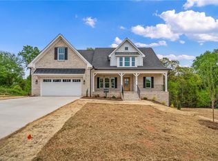 8418 Meadow Vista Dr, Lewisville, NC 27023