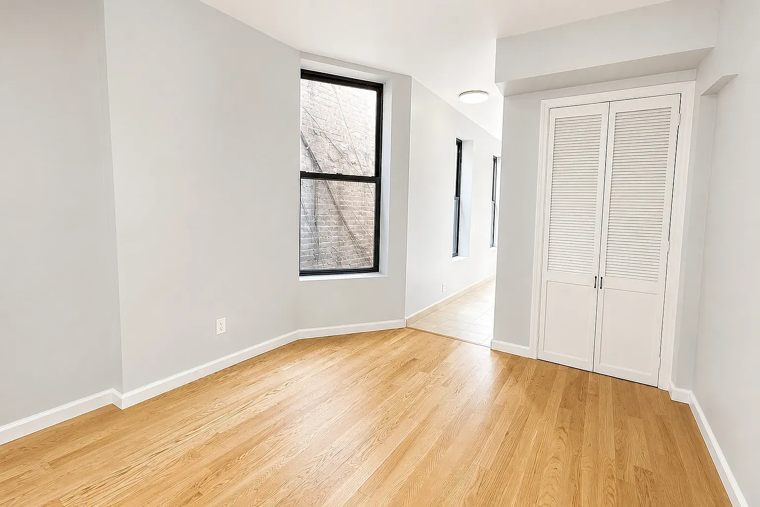 577 2nd Avenue — Photo 3