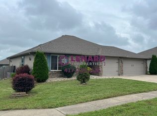 3105 N Oakland Ave, Springfield, MO 65803