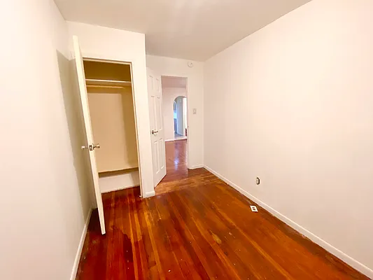 Rented by Amorelli Realty | media 6