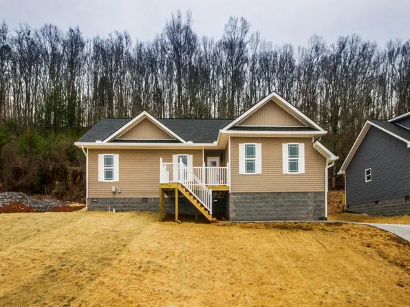 154 Clear Creek Rd, Kodak, TN 37764