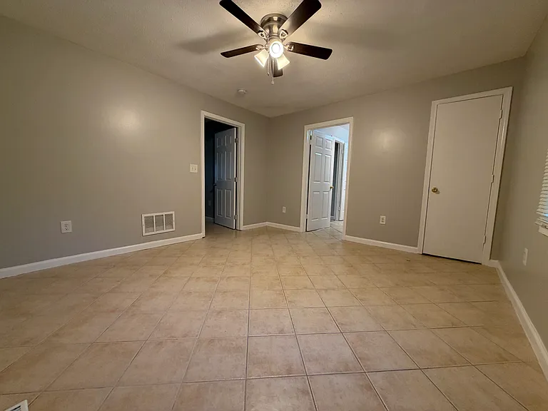 769 Mary Ln — Photo 10