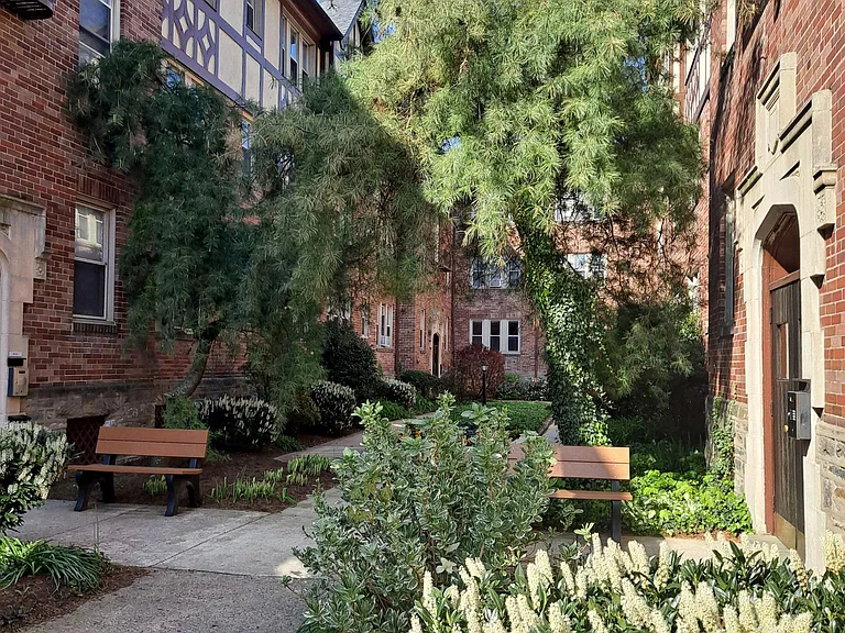 Metropolitan Narberth Hall — Photo 1
