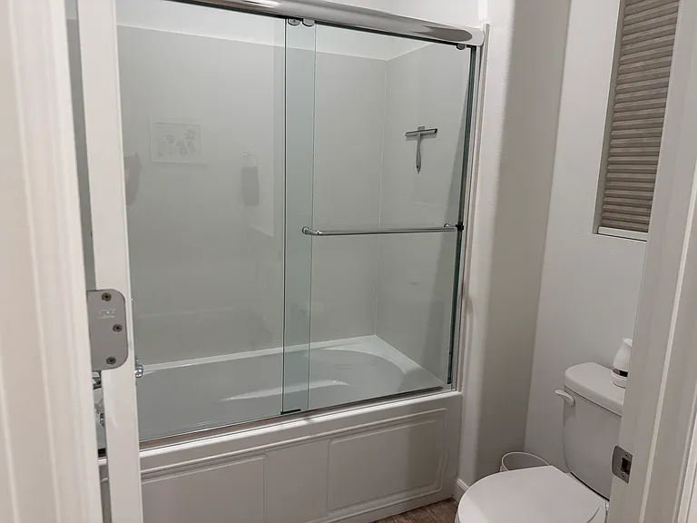 Guestroom Bathroom