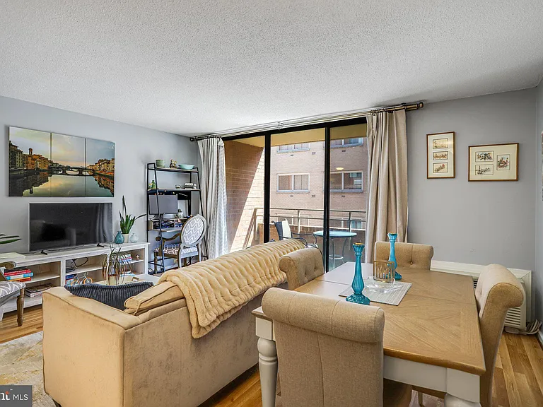 2141 P St NW #809 — Photo 8