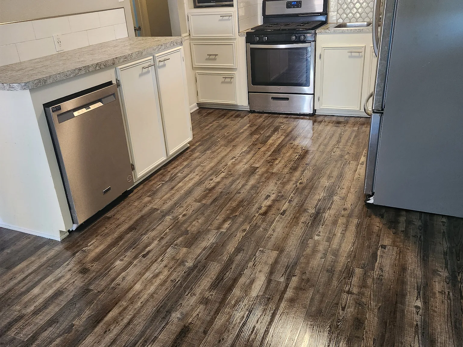 3 bed, 1013 sqft, $1,450 — Photo 3