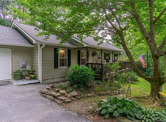4th image of 102 Lone Eagle Ln