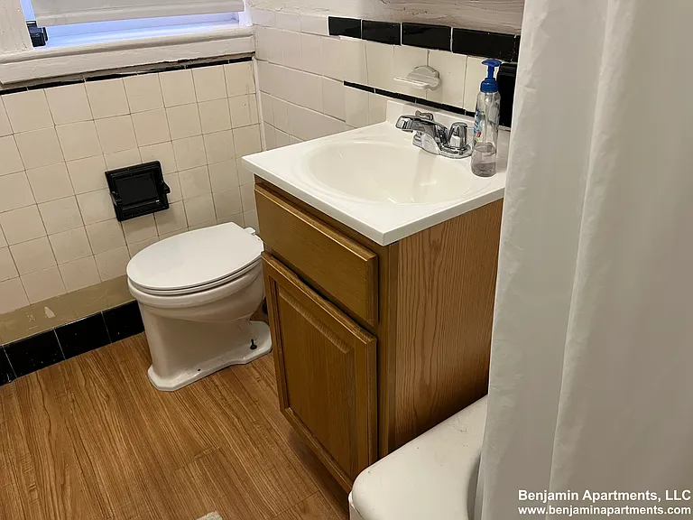 1810 Commonwealth Ave #22 — Photo 8