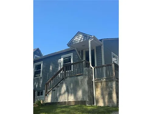 21 Lincoln Dr Photo 1
