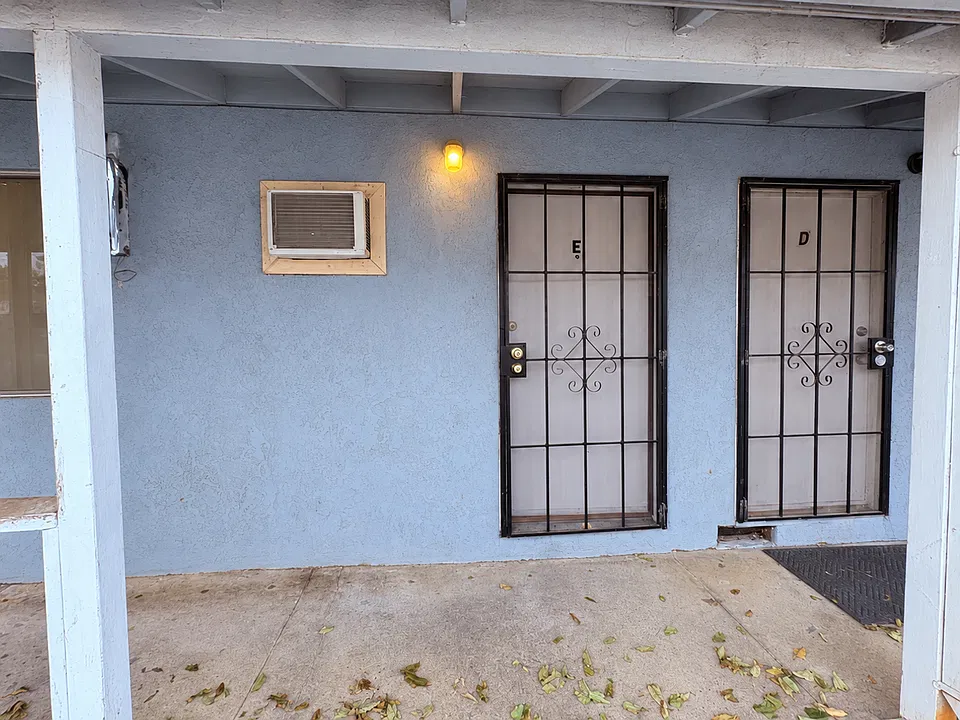 437 Myrtle Ave #E