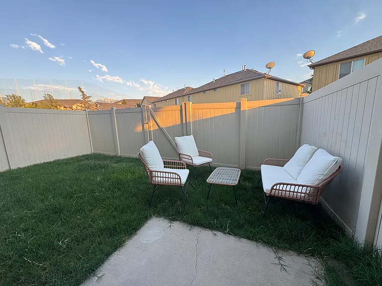 1009 W Village Bend Ln — Photo 12
