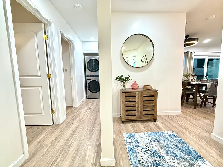 3229 S Sherbourne Dr — Photo 76