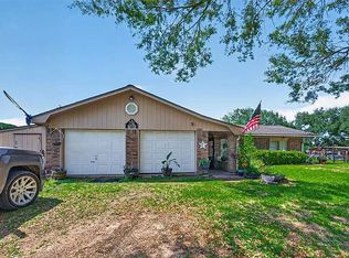 6210 Eagle Dr, Rosenberg, TX 77471