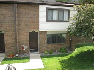 106 Springwater Ct UNIT 106, Coraopolis, PA 15108