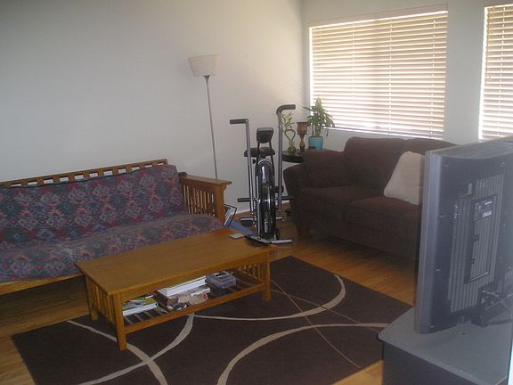 5th image of 4126 Lake Harbor Ln
