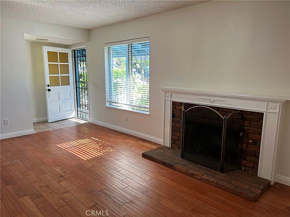 4th image of 14949 Redwood Ln