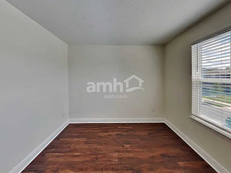 22477 Bellini Cir — Photo 28