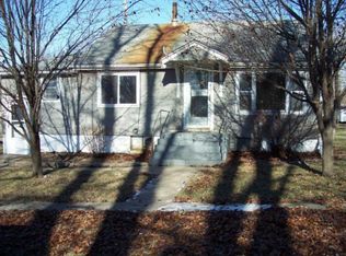 514 W 3rd St, Hale, MO 64643