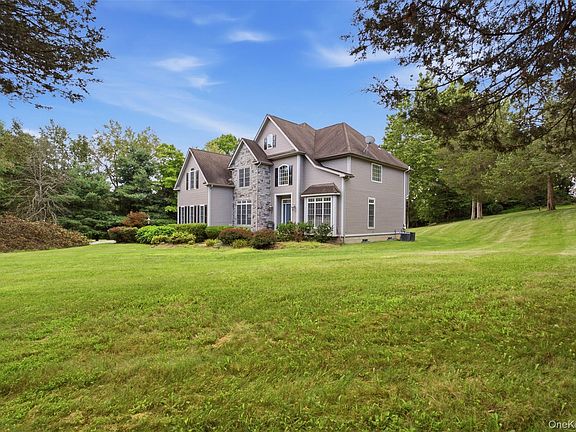 2nd image of 40 Winter Park Drive