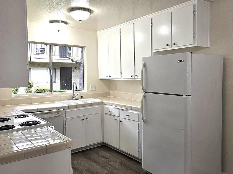 8832 Olive Ln #14 — Photo 6