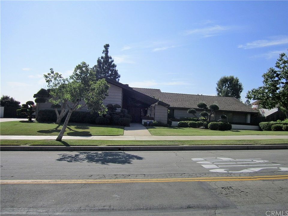 1st image of 2126 Pioneer Ave