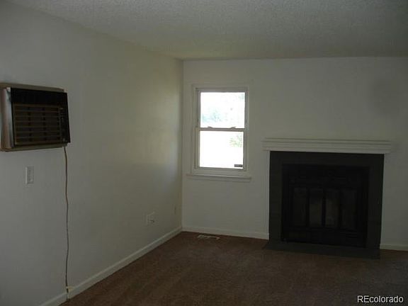 3rd image of 11982 Bellaire St APT A