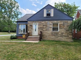 4250 Stonehaven Rd, South Euclid, OH 44121