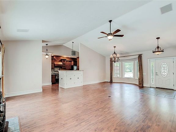 4th image of 3975 Honey Creek Blvd